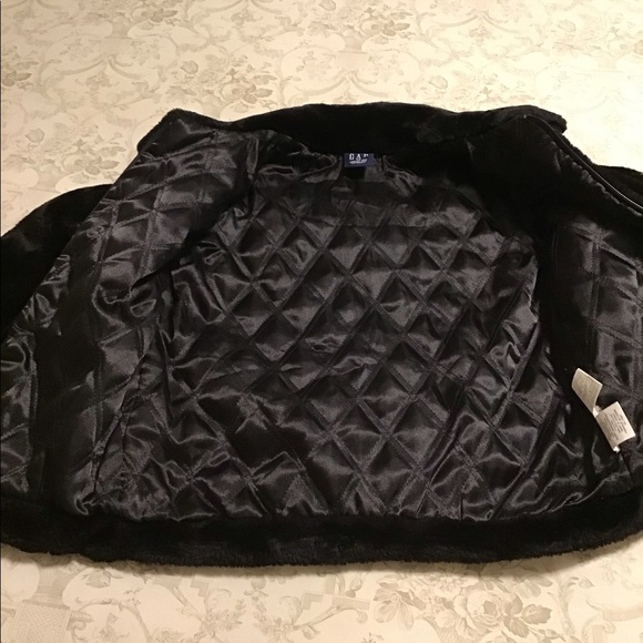 GAP faux fur coat - Picture 5 of 8